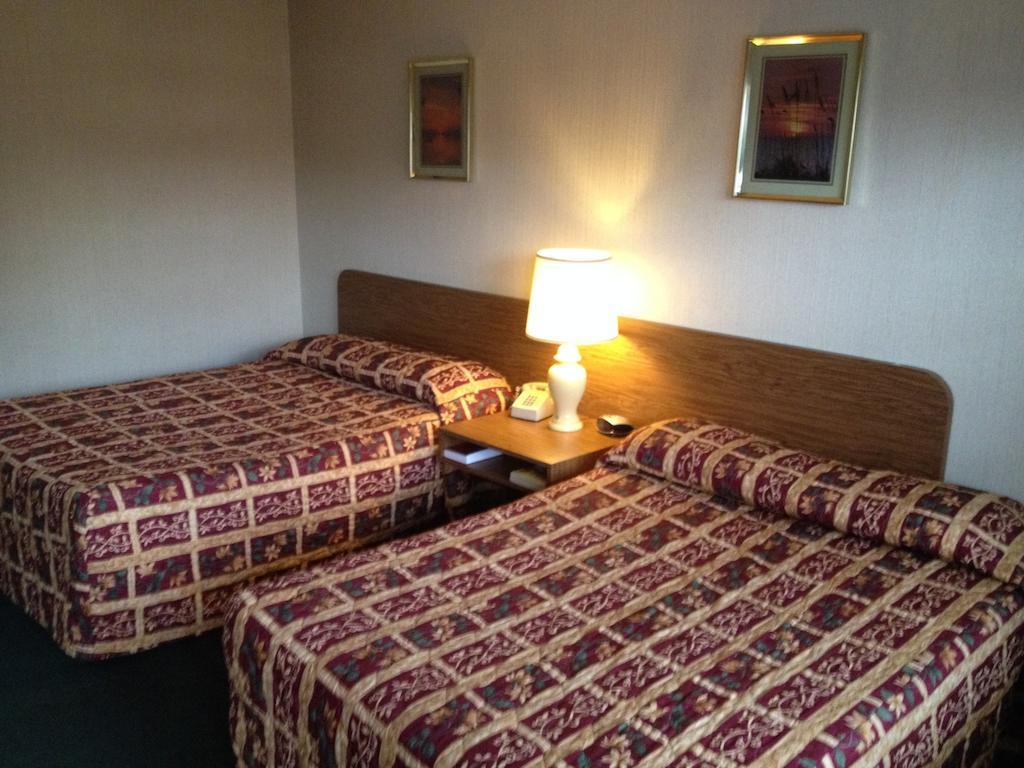 Parkway Inn 베스탈 객실 사진